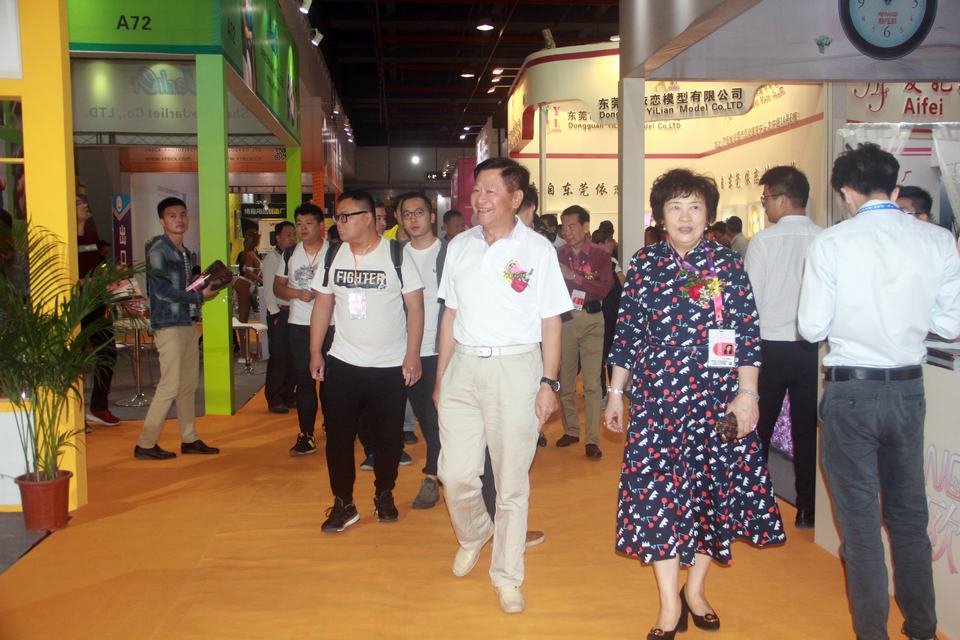 2017第十九届全国(广州)性文化、成人用品、保健品博览会(图6) 图片关键词