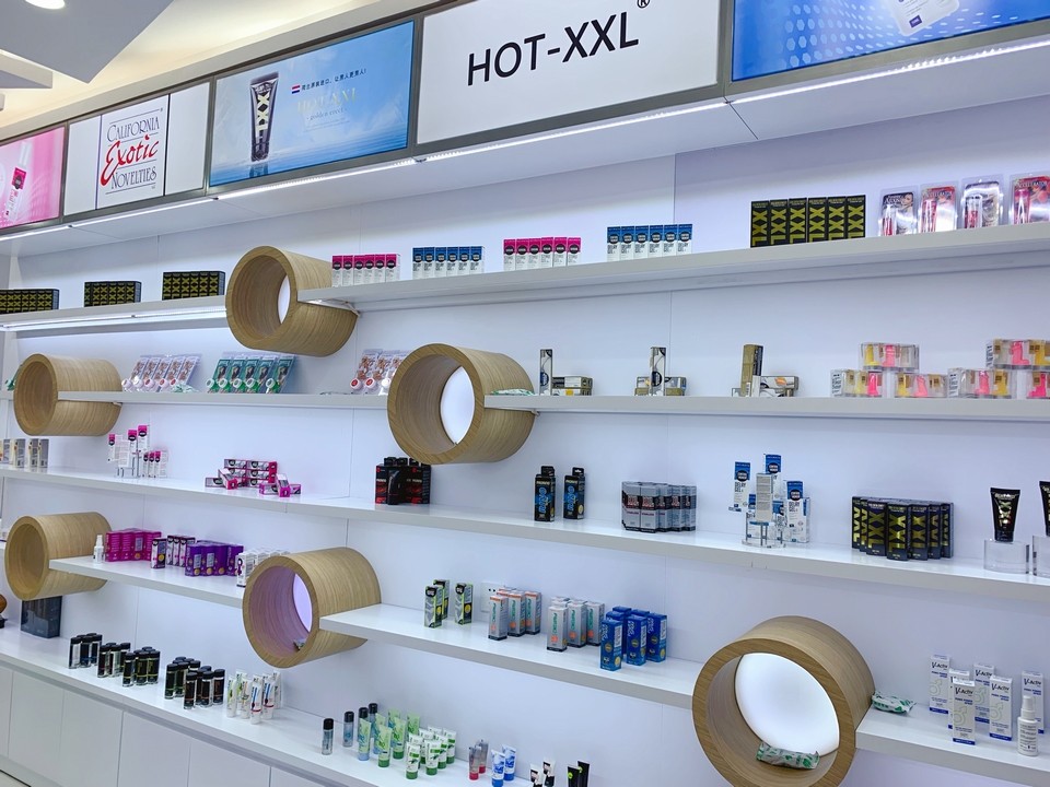 广东成人用品市场浸入式情境体验店璀璨亮相!(图11) 11.jpg