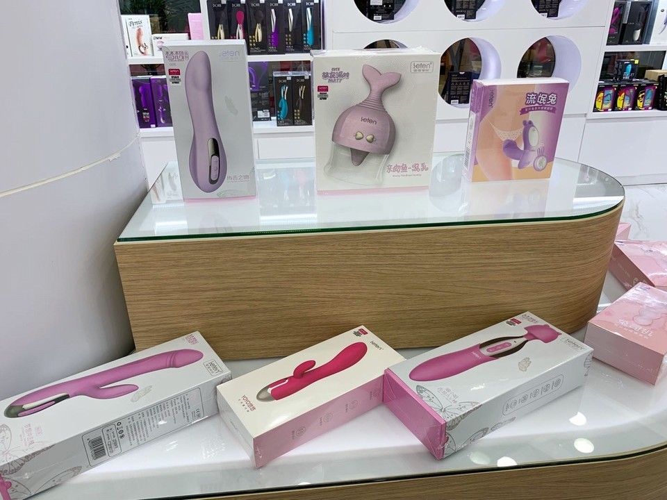广东成人用品市场浸入式情境体验店璀璨亮相!(图13) 13.jpg