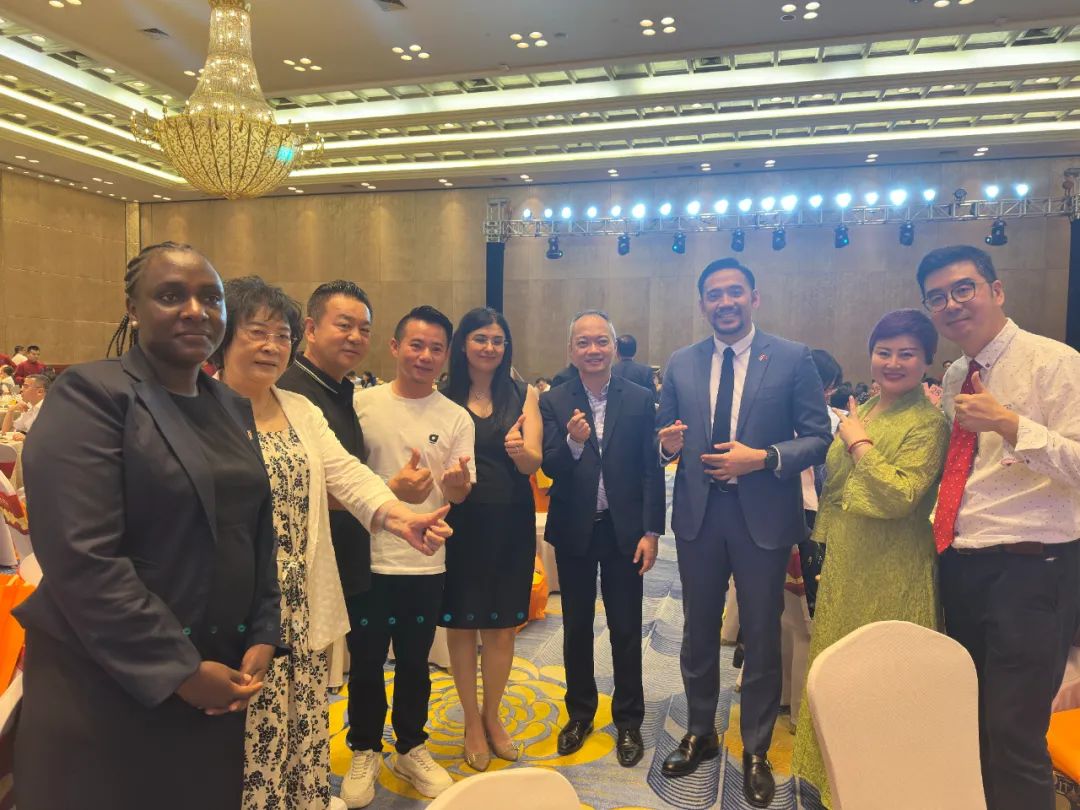 广州PRO MARKET经典路线•广东成人用品市场欢迎您!(图6) 广州PRO MARKET经典路线•广东成人用品市场欢迎您!(图6)